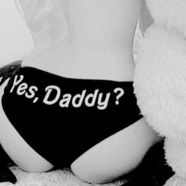 Daddy loves pussy