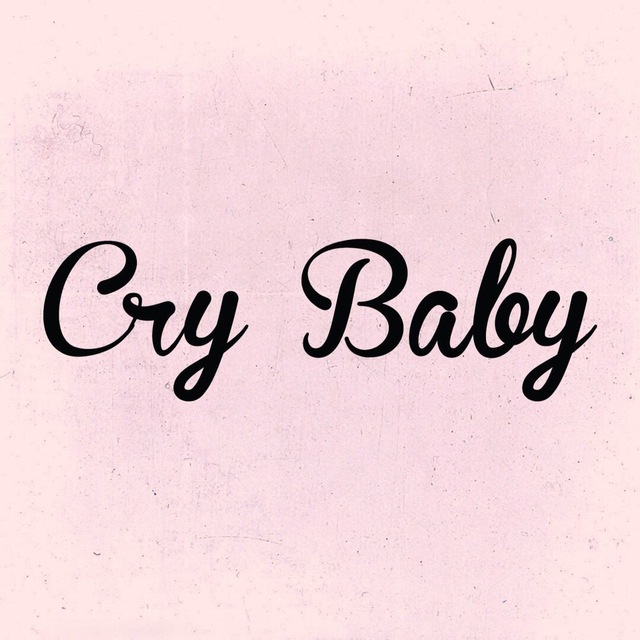 Crybaby перевод. Crybaby надпись. Crybaby тату надпись. Cry Baby надпись. Подвеска Crybaby.