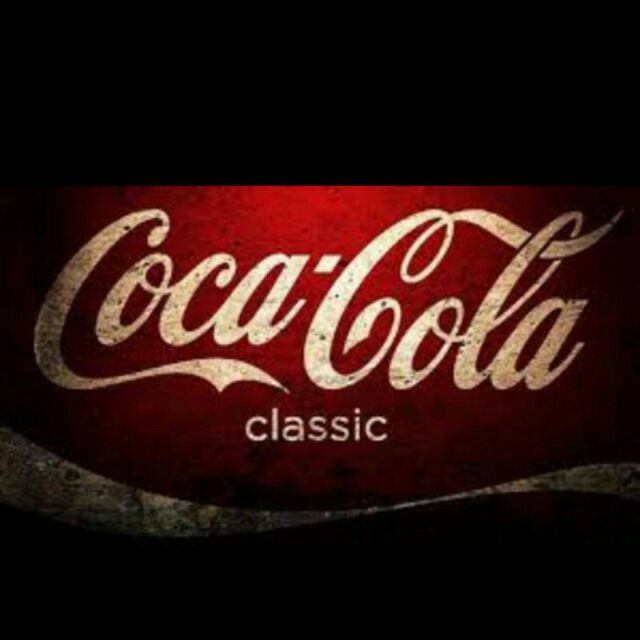 Mane coca. Coca Cola Classic 0.5. Coca Cola Gucci. Coca Cola торговый представитель. Gucci Mane Coca Cola.