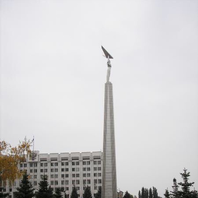 Площадь славы 1. Аолжск площадь. Площадь Ракетина. Площадь ПРБМА. Площадь болими.