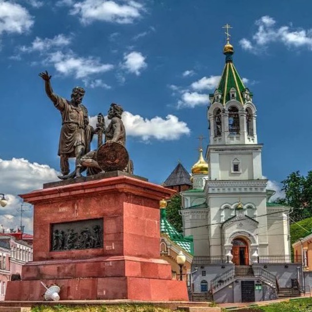 Памятник минину и пожарскому в нижнем новгороде фото