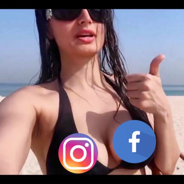 On sexy fb photos Facebook 3D