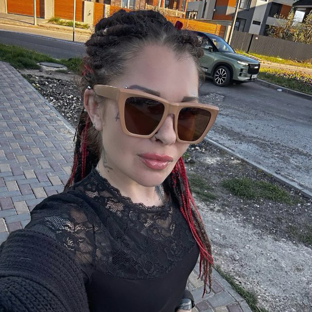 Kira night. Кира Найт блоггер ВК. Katyusha Blinova bongacams
