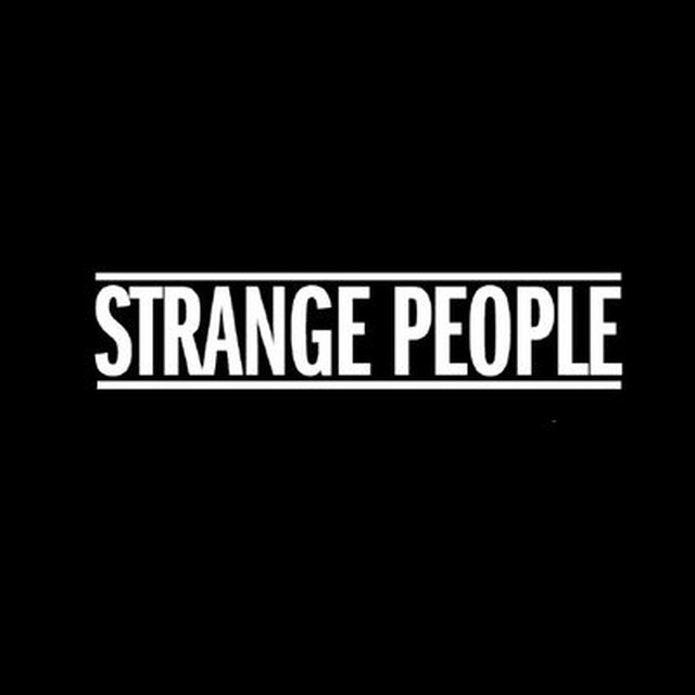 People the strange. People надпись. Пипл а Стрендж.